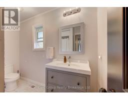 222 CAVERLY ROAD S - 12