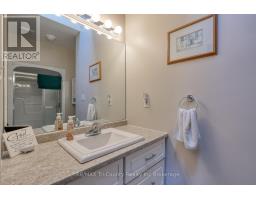 UNIT 5 - 87 KING STREET W - 16