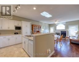 UNIT 5 - 87 KING STREET W - 4