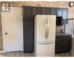 14 ELGIN STREET W - 12