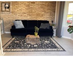 14 ELGIN STREET W - 15