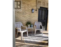 14 ELGIN STREET W - 30