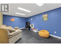 186 PORTSMOUTH COURT - 30