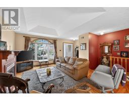 13 CORNISH CRESCENT - 13