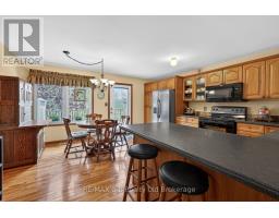 13 CORNISH CRESCENT - 16