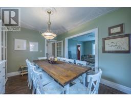 33 WELLINGTON STREET - 10