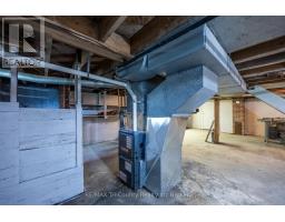 33 WELLINGTON STREET - 26