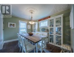 33 WELLINGTON STREET - 9