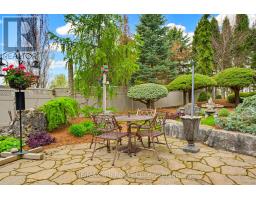 911 RIDGEWOOD DRIVE - 27