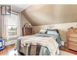 84 EAST PARK DRIVE - 12