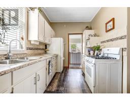 84 EAST PARK DRIVE - 9