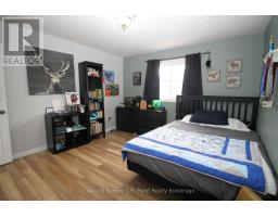 4 LANGRELL AVENUE - 20
