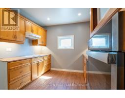 24 CARMAN STREET - 9