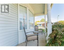 23 ARMSTRONG DRIVE - 4