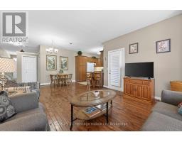 13 - 450 LAKEVIEW DRIVE - 13