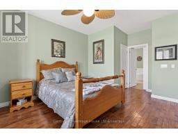 13 - 450 LAKEVIEW DRIVE - 14