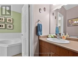 13 - 450 LAKEVIEW DRIVE - 21