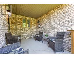 13 - 450 LAKEVIEW DRIVE - 33