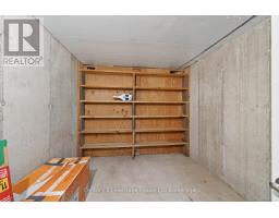 13 - 450 LAKEVIEW DRIVE - 40