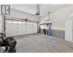 13 - 450 LAKEVIEW DRIVE - 41