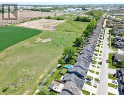 1072 ALBERNI ROAD - 37