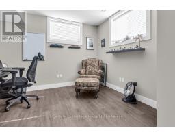 29 BROOKSIDE LANE - 32