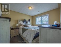 46 OAK STREET - 29