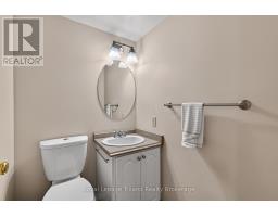 102 - 217 THAMES STREET S - 22