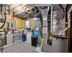1380 CAEN AVENUE - 32