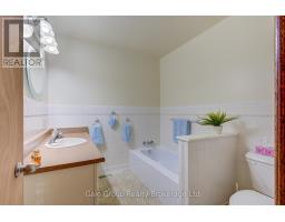74 PINE STREET W - 20