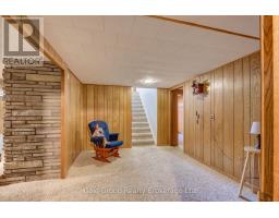 74 PINE STREET W - 27