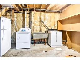 34 DUDLEY CRESCENT - 20