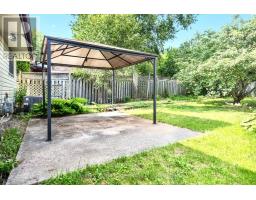 34 DUDLEY CRESCENT - 22
