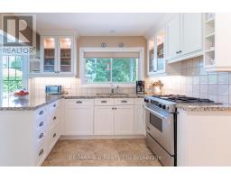 88 NORTH STREET W - 20