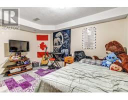 84 ANDERSON STREET - 12
