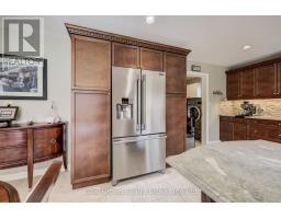 472 LAKEVIEW DRIVE - 13