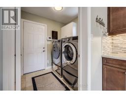 472 LAKEVIEW DRIVE - 17