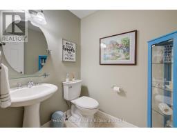 472 LAKEVIEW DRIVE - 18