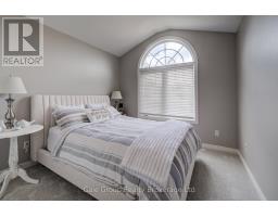 472 LAKEVIEW DRIVE - 29