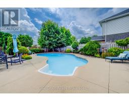 472 LAKEVIEW DRIVE - 42