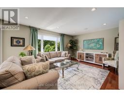 472 LAKEVIEW DRIVE - 8