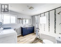 11 WOOD STREET W - 24