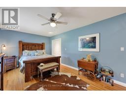 803 GLADSTONE DRIVE - 21
