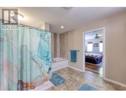 11 CORNISH CRESCENT - 17