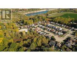 11 CORNISH CRESCENT - 38