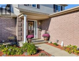 11 CORNISH CRESCENT - 4