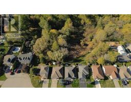 11 CORNISH CRESCENT - 41