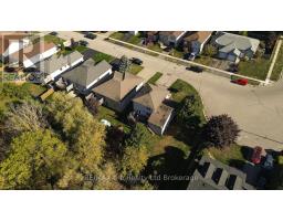 11 CORNISH CRESCENT - 42