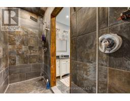 213 ALBERT STREET - 37