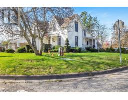 242 WONHAM STREET S - 3